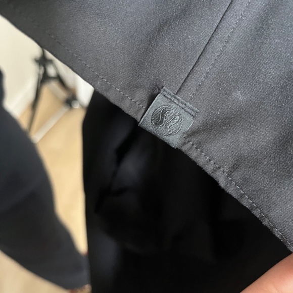 Lululemon dress shirt - Picture 4 of 4